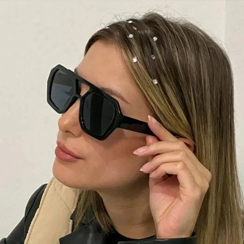 Fashion Sunglasses Luxury Designer Colored Lenses Sun Shade Glasses for Women
