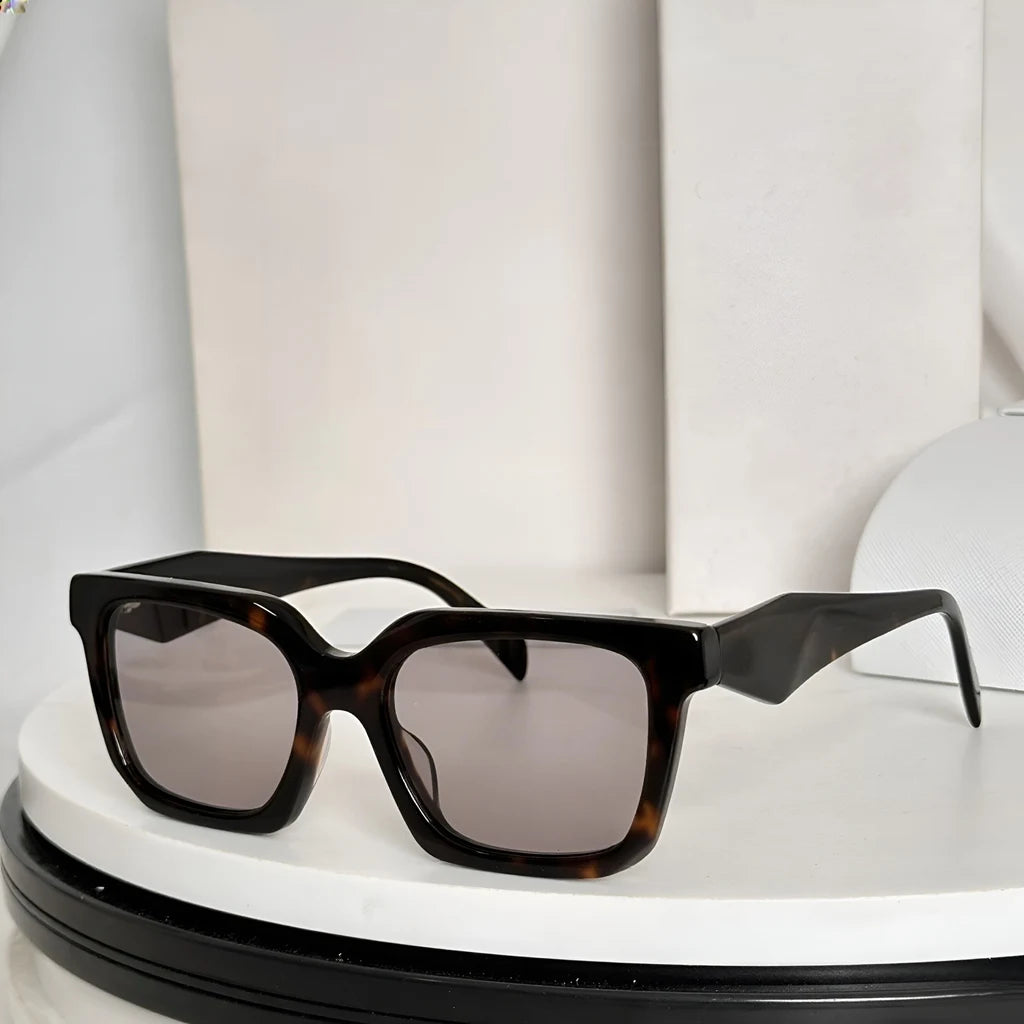 Sunglasses Women Stylish Tortoiseshell Frame Pink Lenses UV Protection Fashion